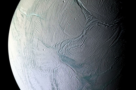 EPSS Doctoral Student Finds How Enceladus Ejects Particles From Oceans Beneath its Surface